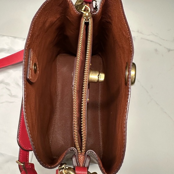 Coach Willow Bucket Tan and Red Heart Print Shoulder Crossbody Bag EUC + Dusty - Picture 16 of 16